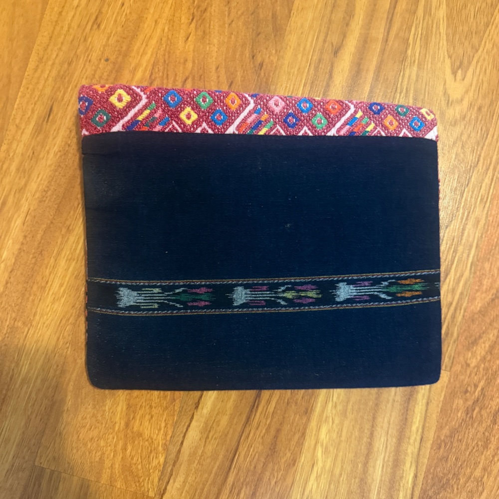 Colorful Geometric Patterned Clutch - Picture 3 of 3